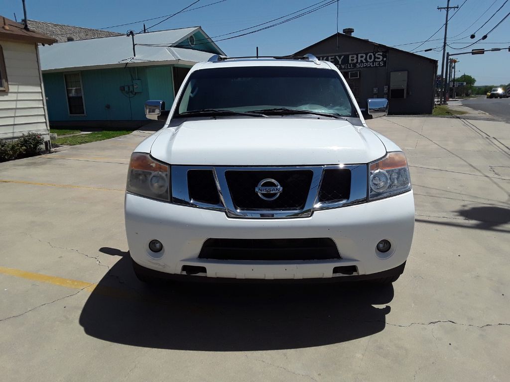 2010 Nissan Armada Image 3