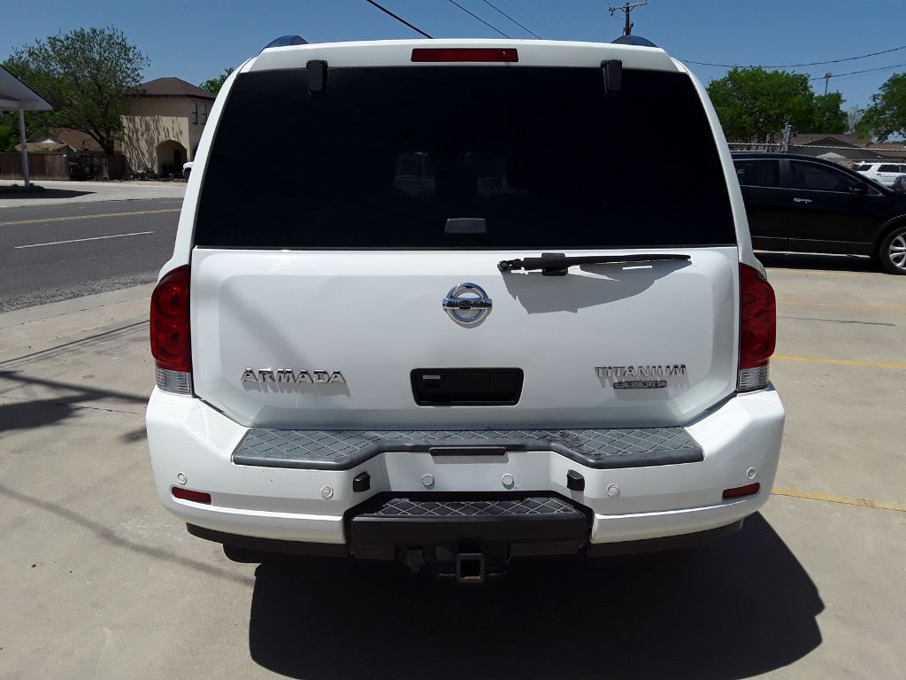 2010 Nissan Armada Image 7