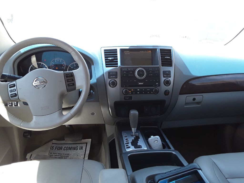 2010 Nissan Armada Image 9