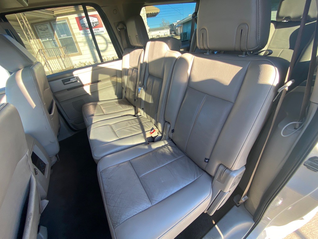 2008 Ford Expedition Image 8