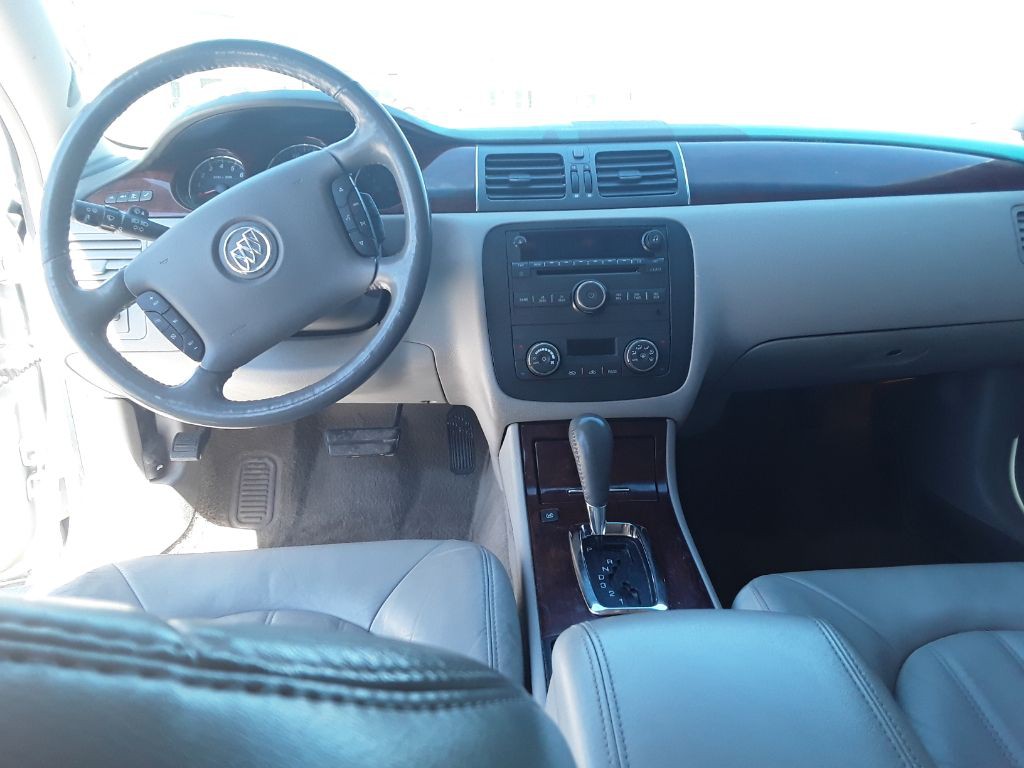 2007 Buick Lucerne Image 10