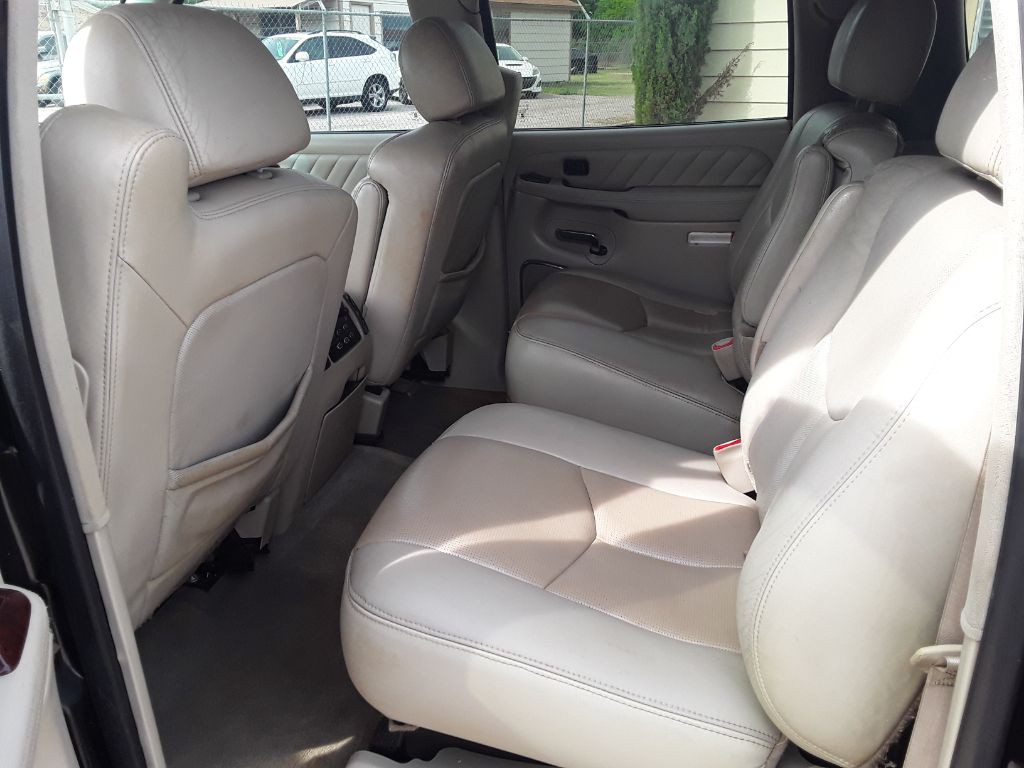 2006 Cadillac Escalade Image 11