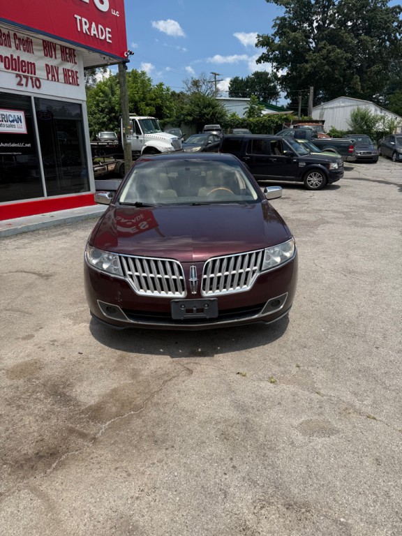 2011 Lincoln MKZ Image 2