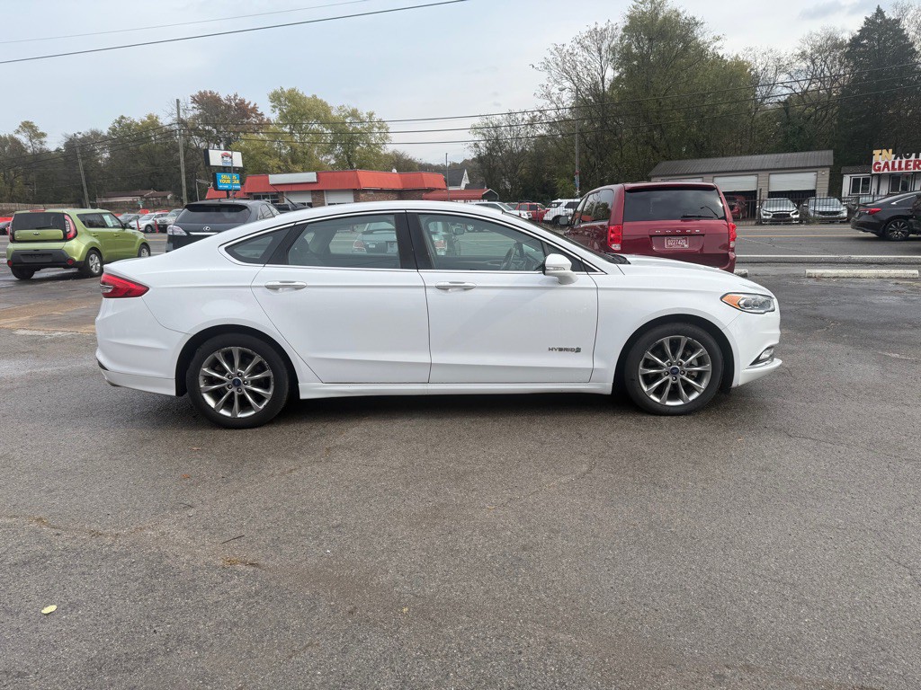 2017 Ford Fusion Image 3