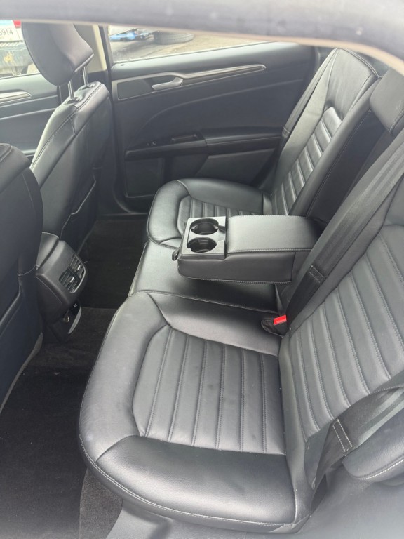 2017 Ford Fusion Image 5