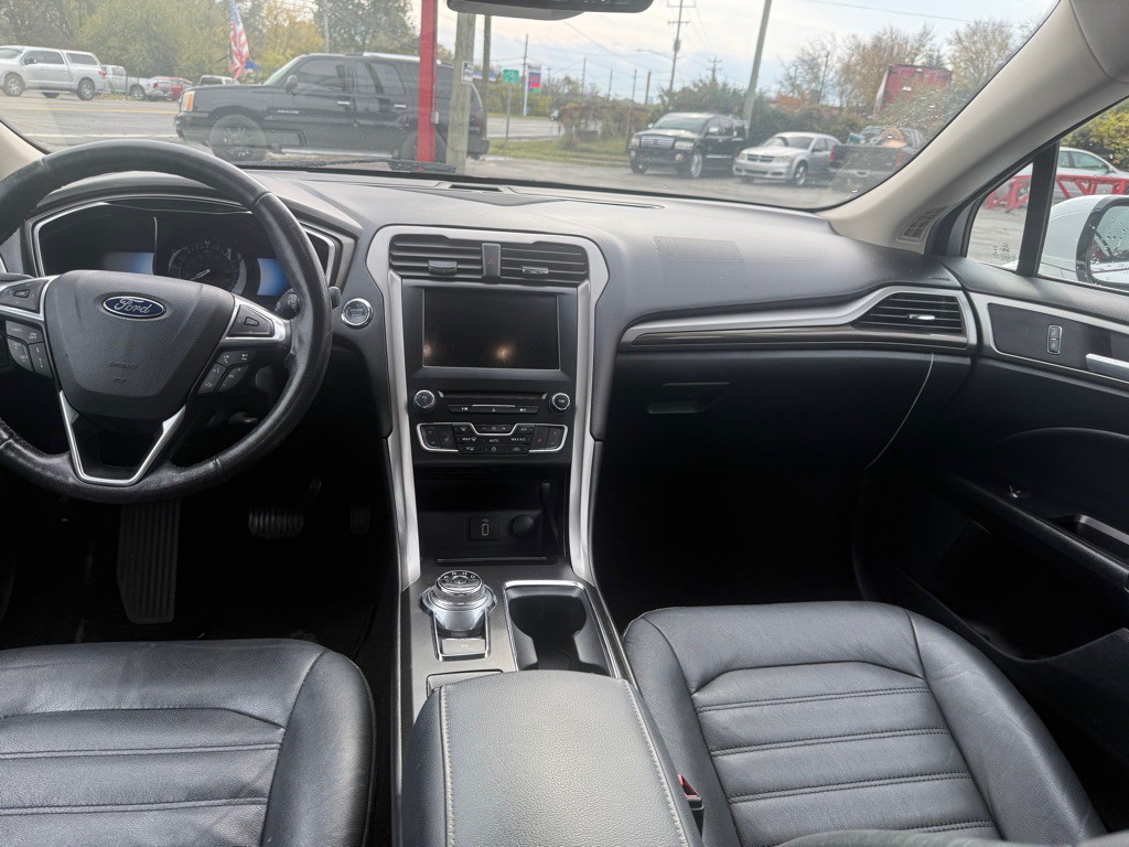 2017 Ford Fusion Image 6