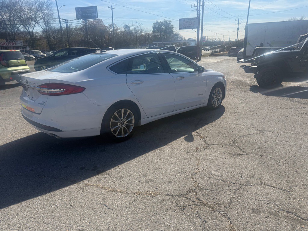 2017 Ford Fusion Image 7