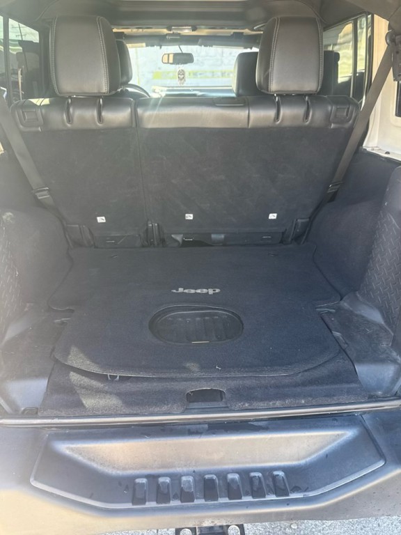 2015 Jeep Wrangler Unlimited Image 25
