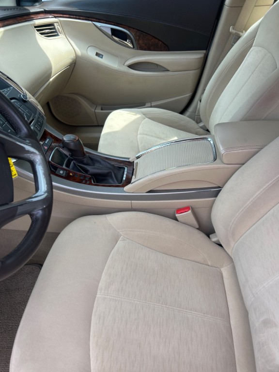 2010 Buick Lacrosse Image 19