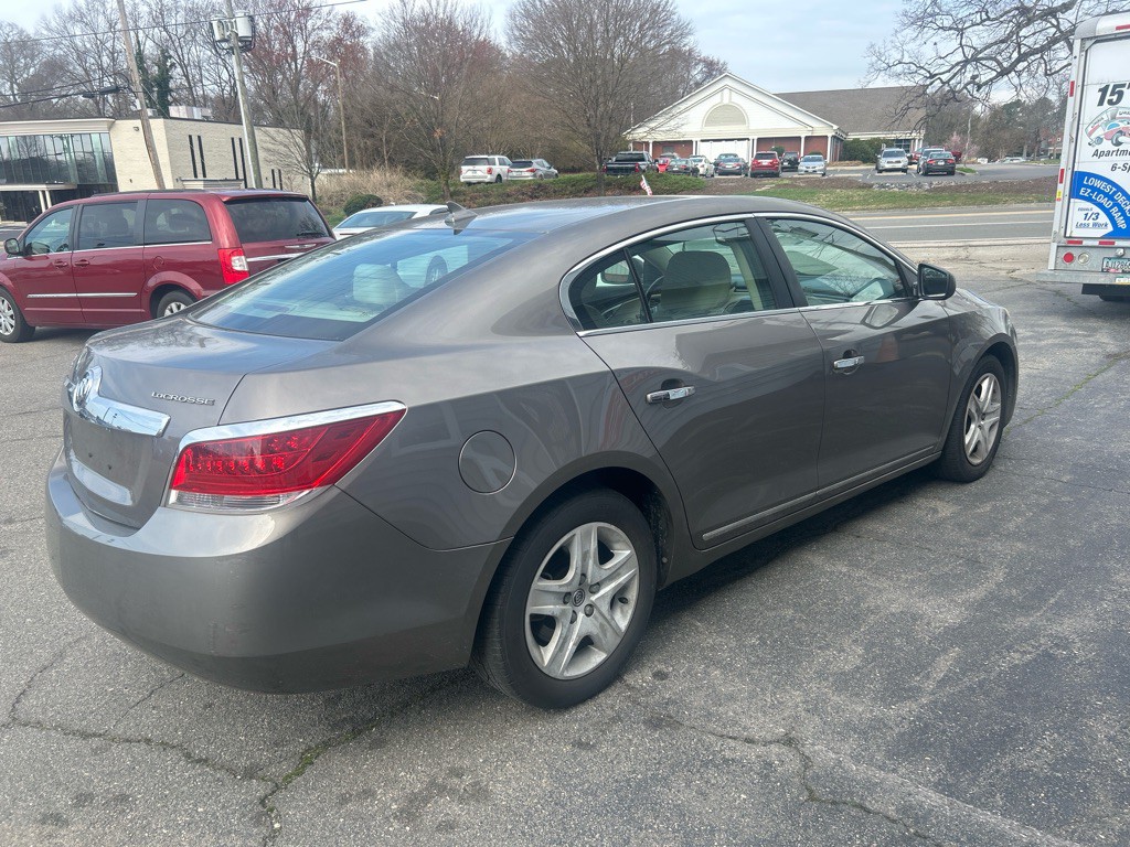 2010 Buick Lacrosse Image 21