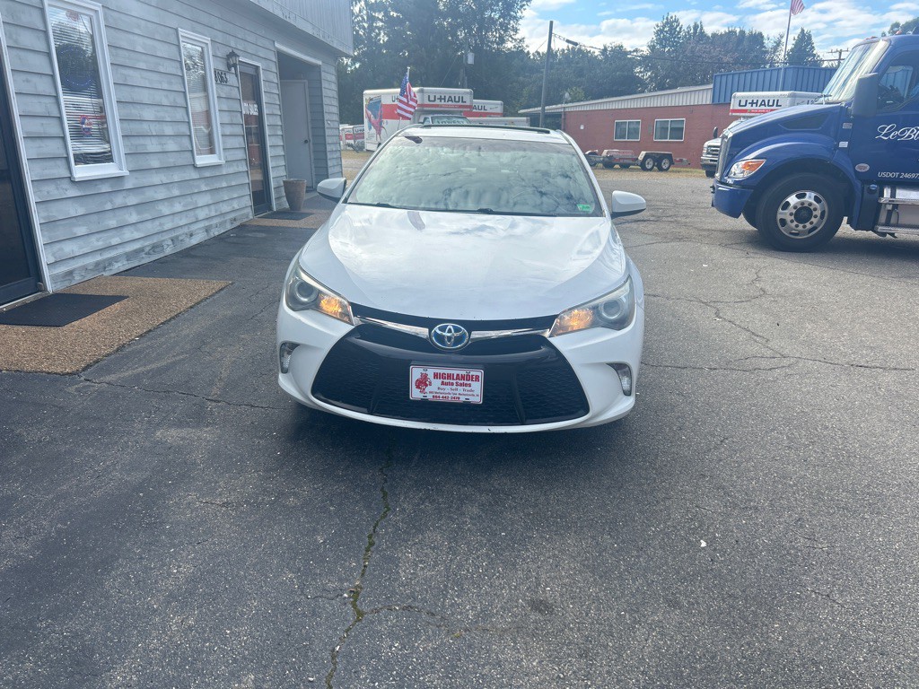 2015 Toyota Camry Image 2