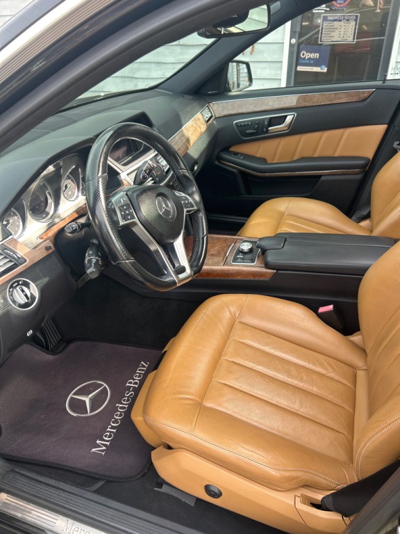 2013 Mercedes-Benz E-Class Image 7