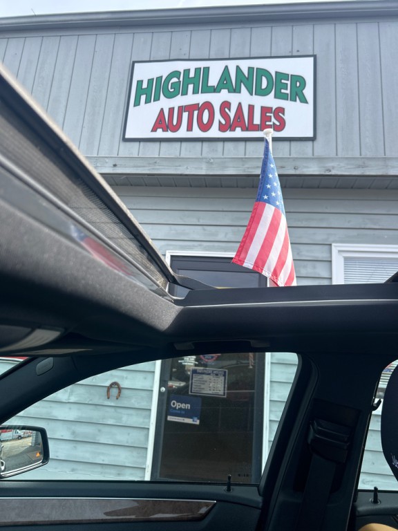 2013 Mercedes-Benz E-Class Image 10