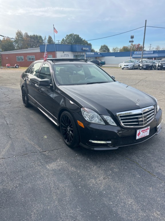 2013 Mercedes-Benz E-Class Image 24