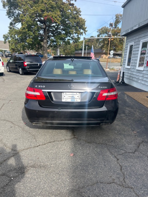 2013 Mercedes-Benz E-Class Image 26