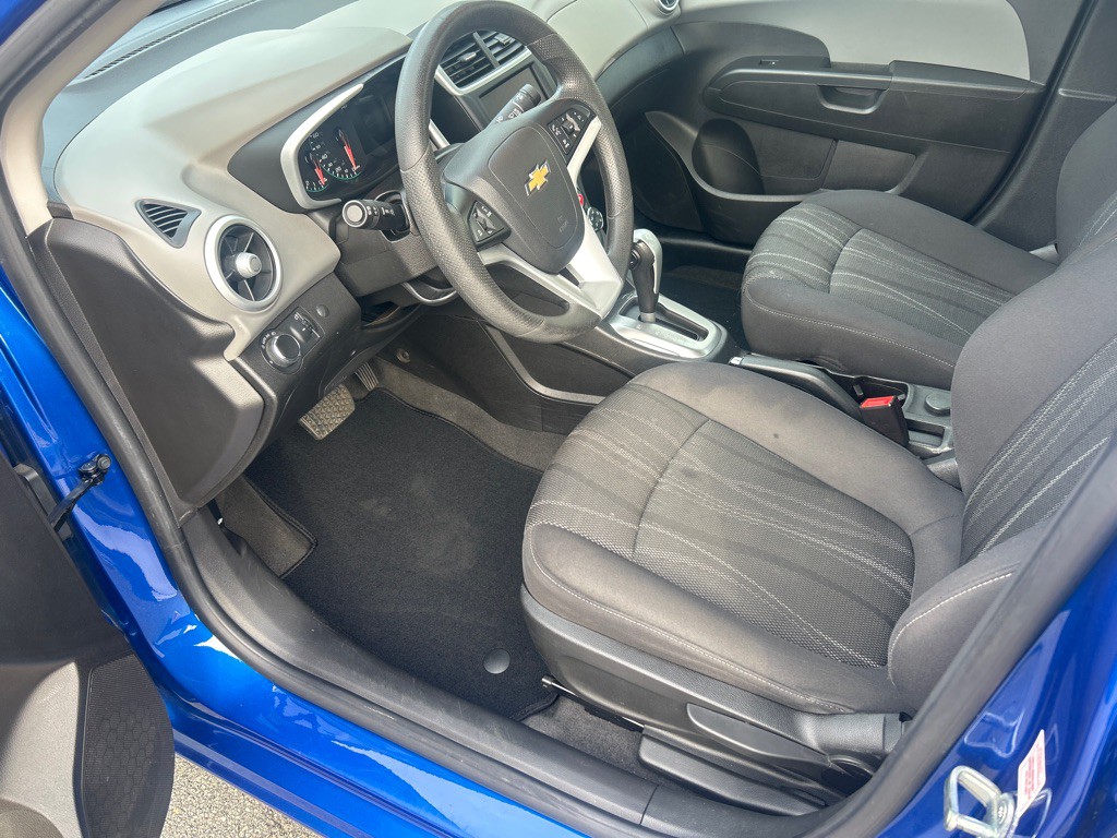 2020 Chevrolet Sonic Image 12