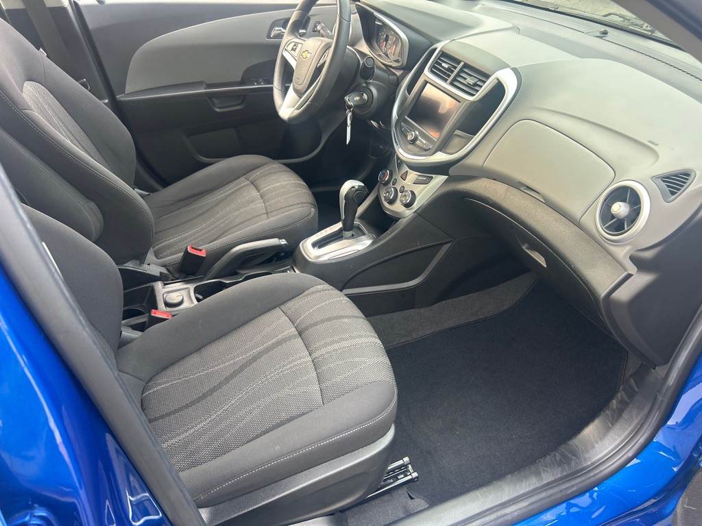 2020 Chevrolet Sonic Image 18