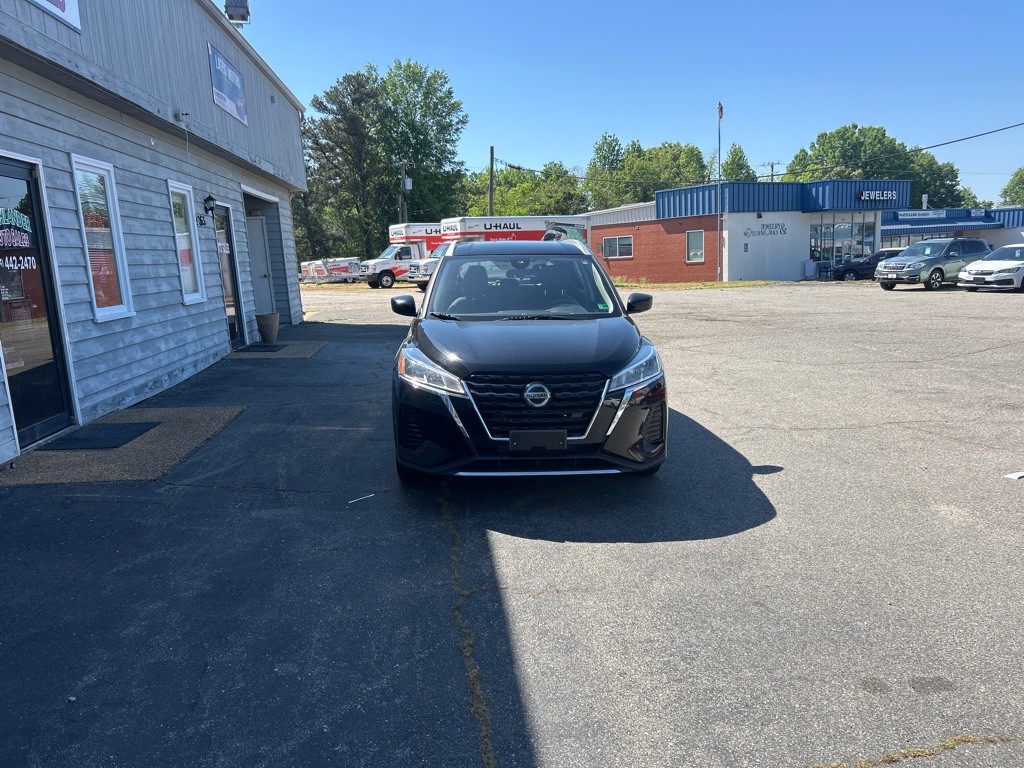 2021 Nissan Kicks Image 3
