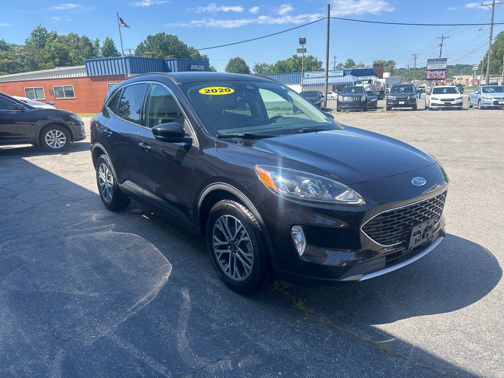 2020 Ford Escape Image 3