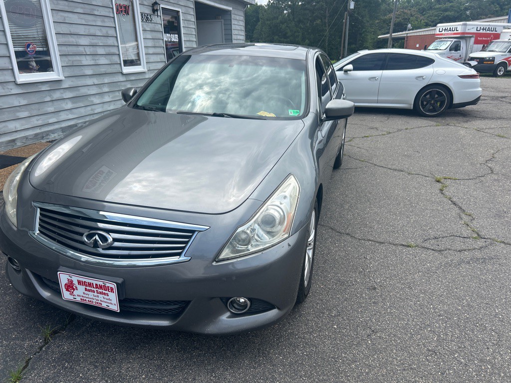 2010 INFINITI G37 Image 2