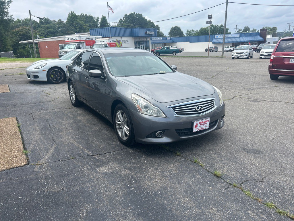 2010 INFINITI G37 Image 3