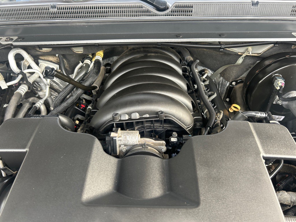 2019 Chevrolet Suburban Image 14