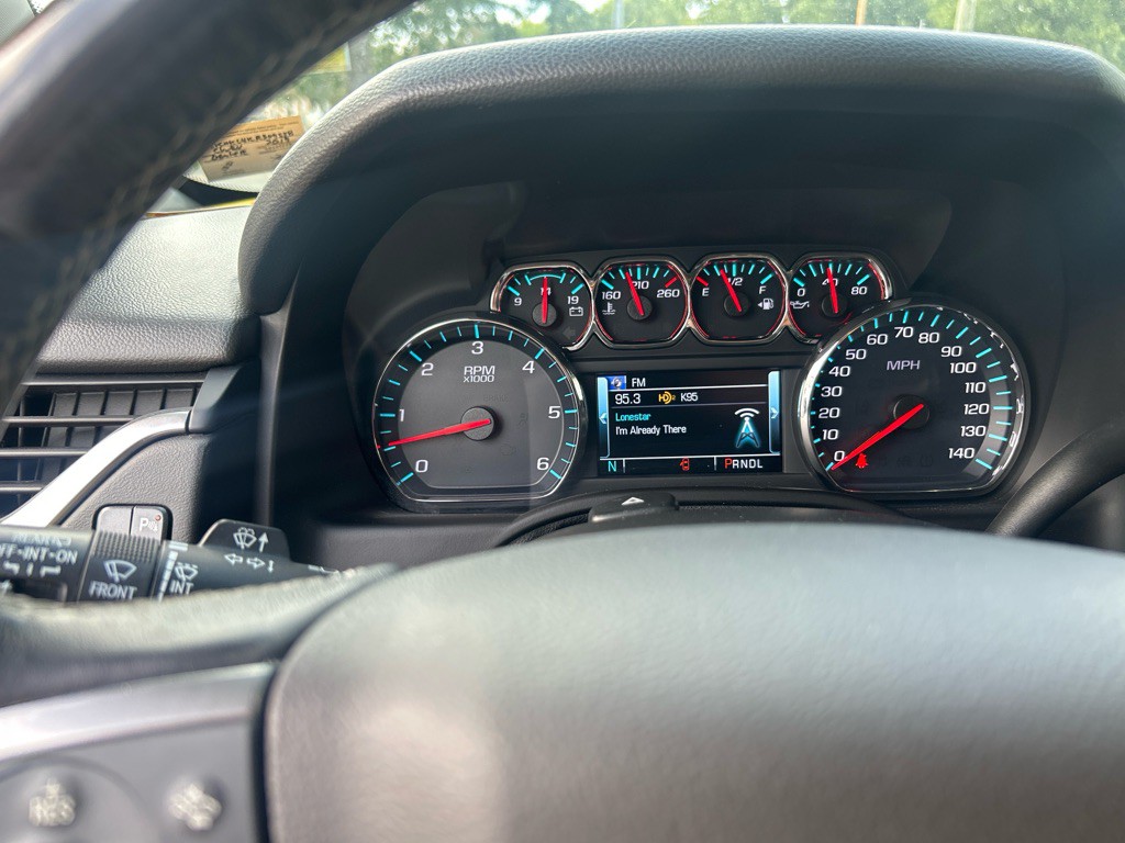 2019 Chevrolet Suburban Image 28