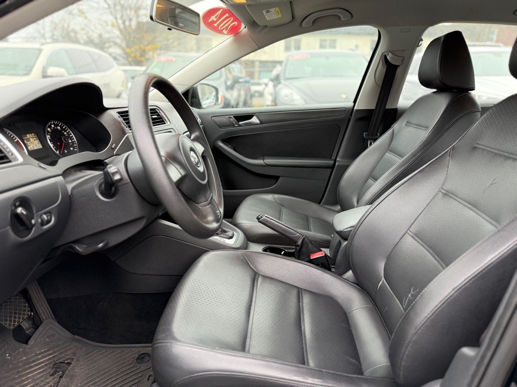 2014 Volkswagen Jetta Image 9