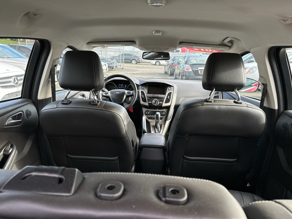 2012 Ford Focus Image 6