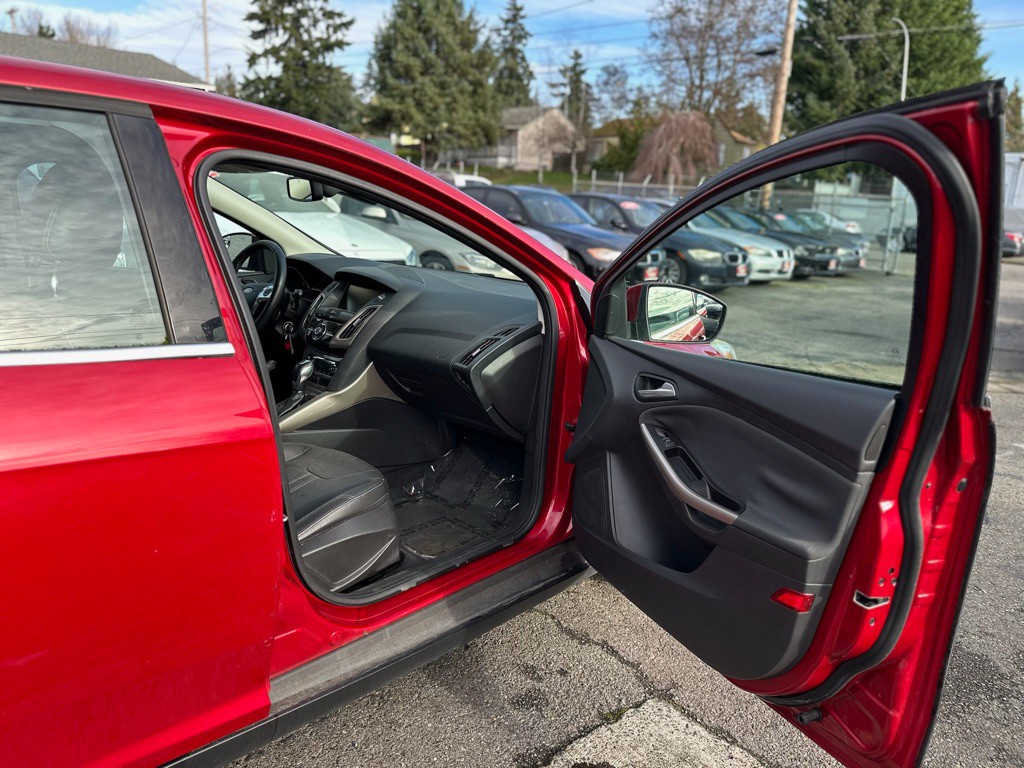 2012 Ford Focus Image 13