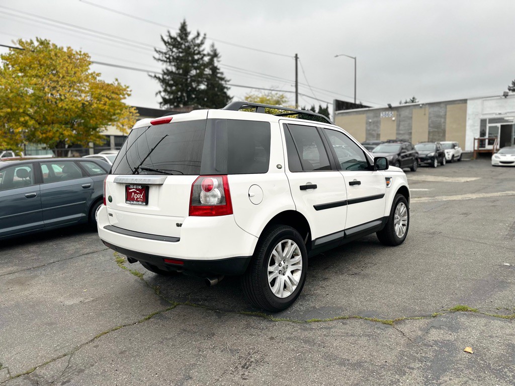 2008 Land Rover LR2 Image 4