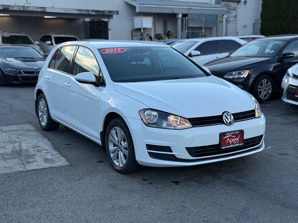 2015 Volkswagen Golf Image 2