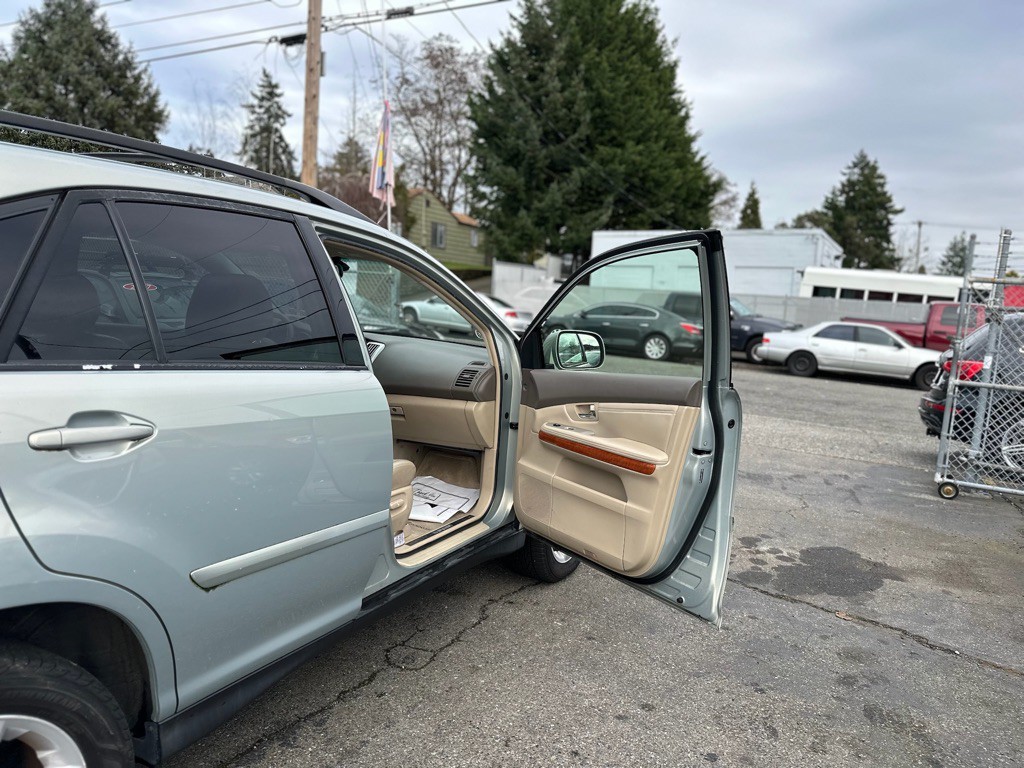 2004 Lexus RX Image 15