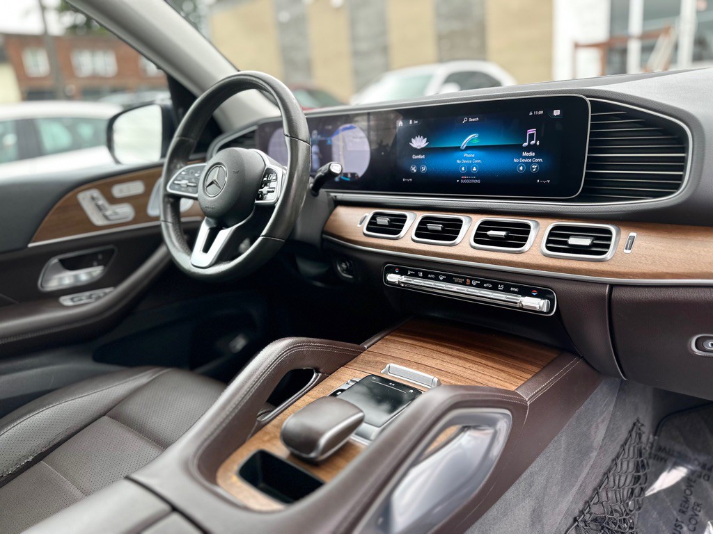 2020 Mercedes-Benz GLE-Class Image 25