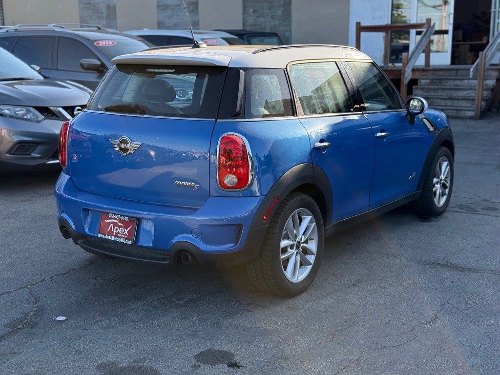 2011 MINI Countryman Image 4