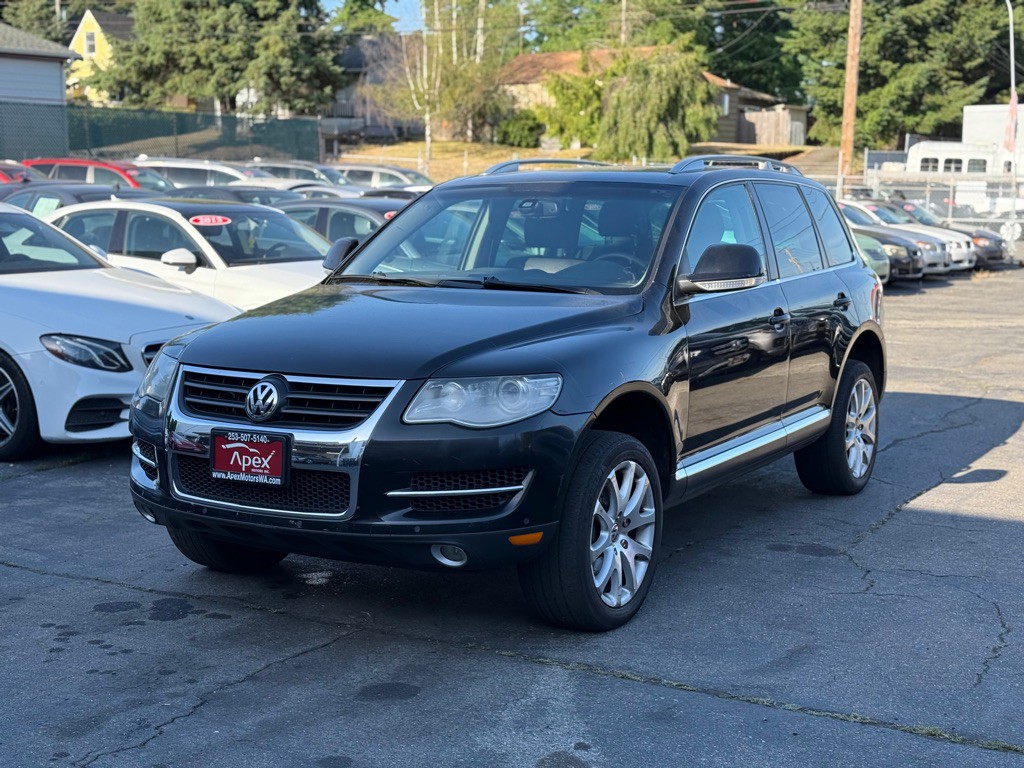 2008 Volkswagen Touareg Image 1