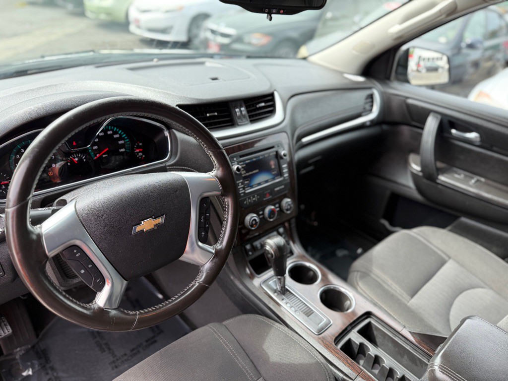 2016 Chevrolet Traverse Image 11