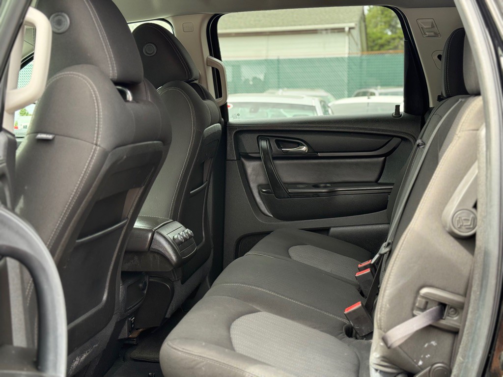 2016 Chevrolet Traverse Image 12