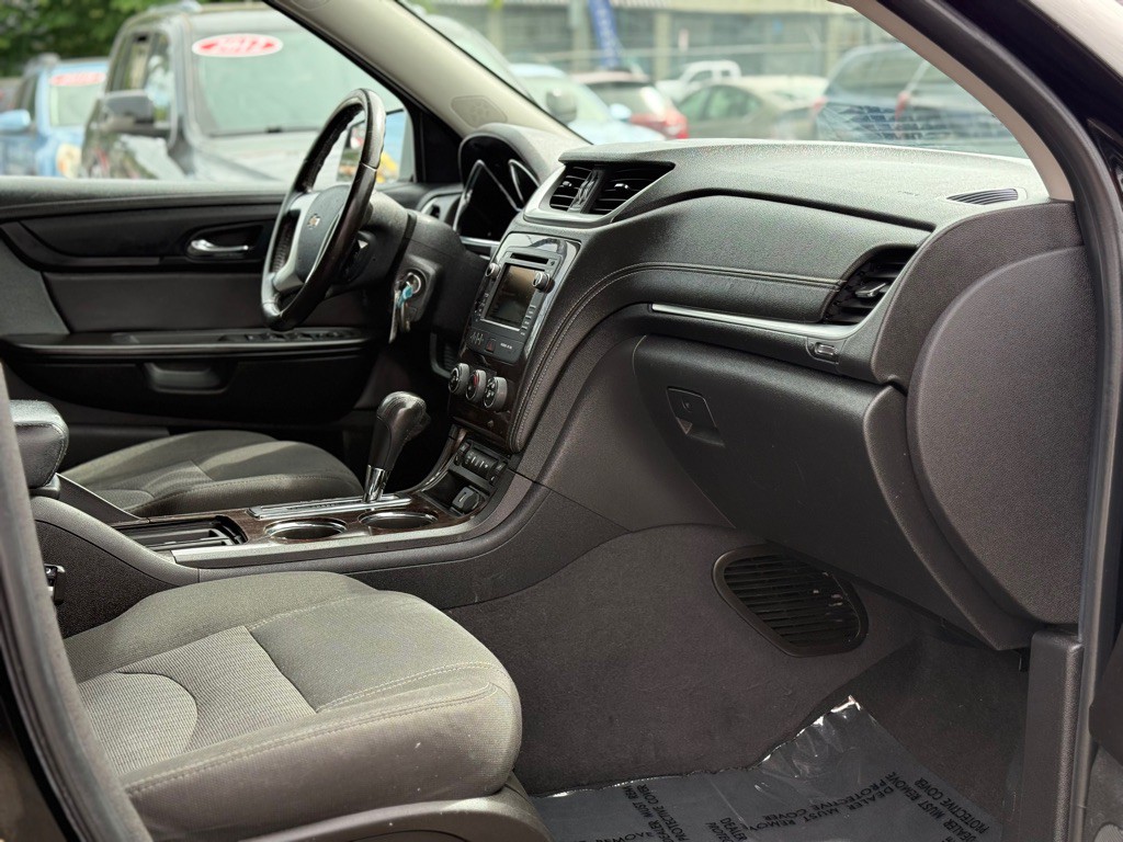 2016 Chevrolet Traverse Image 16