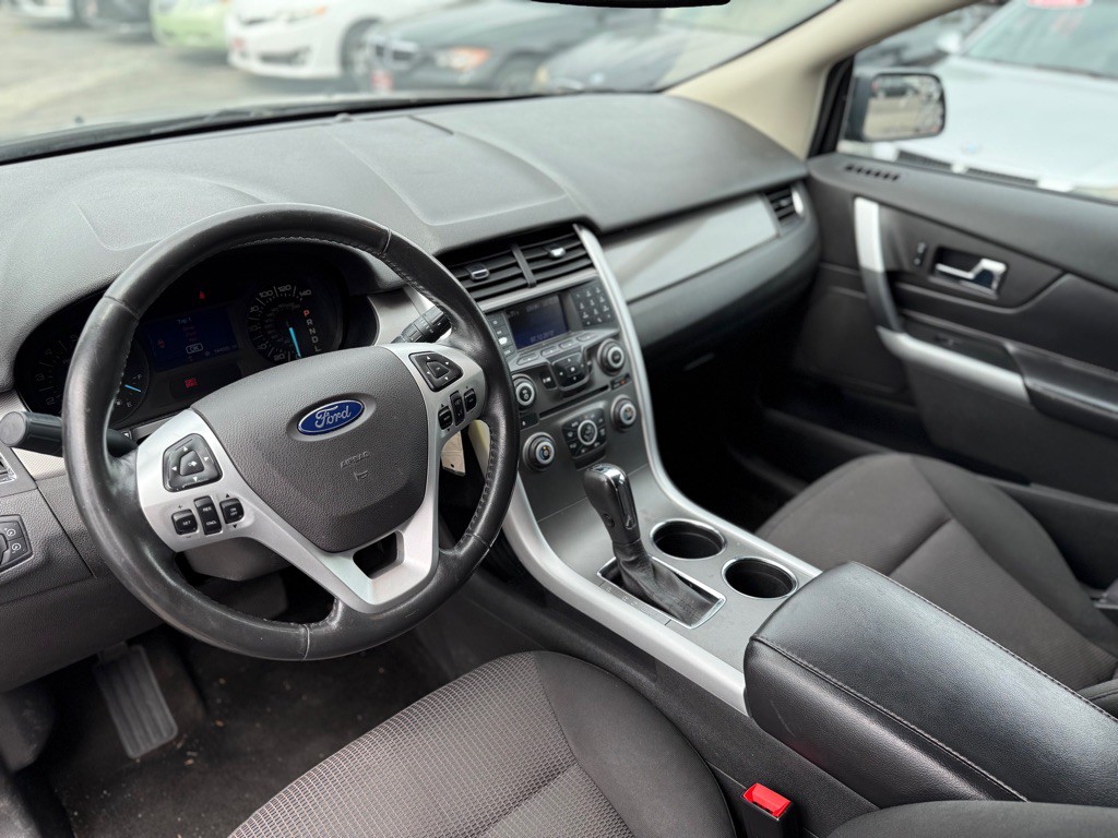 2013 Ford Edge Image 10