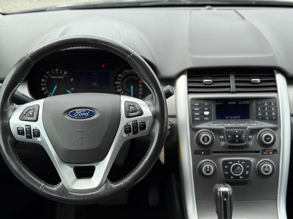 2013 Ford Edge Image 13