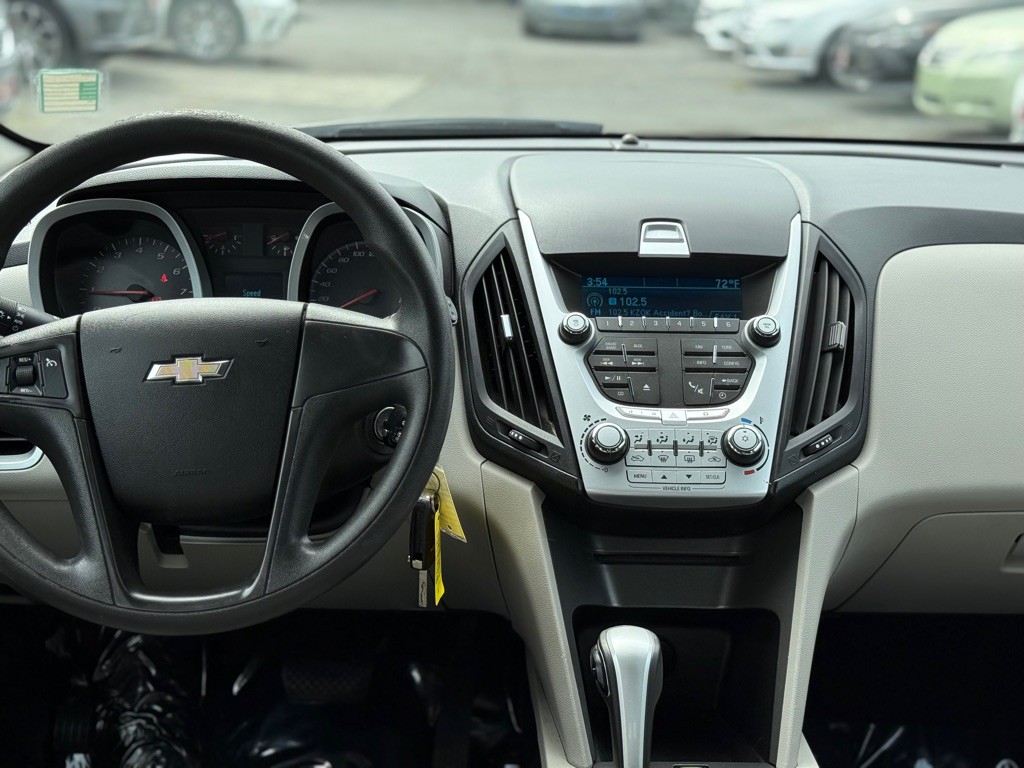 2011 Chevrolet Equinox Image 14