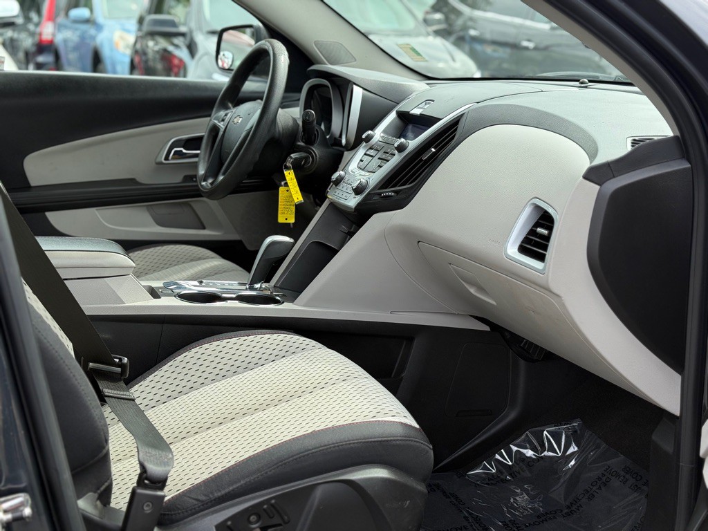 2011 Chevrolet Equinox Image 15