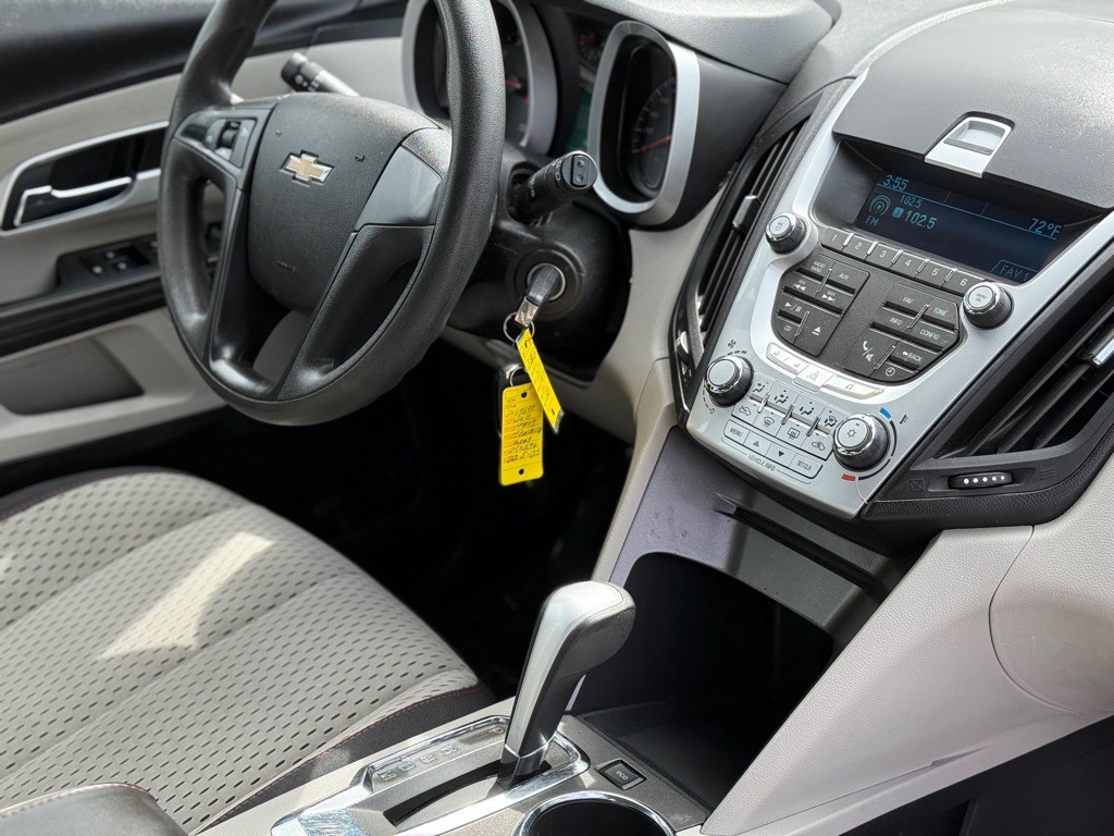 2011 Chevrolet Equinox Image 17