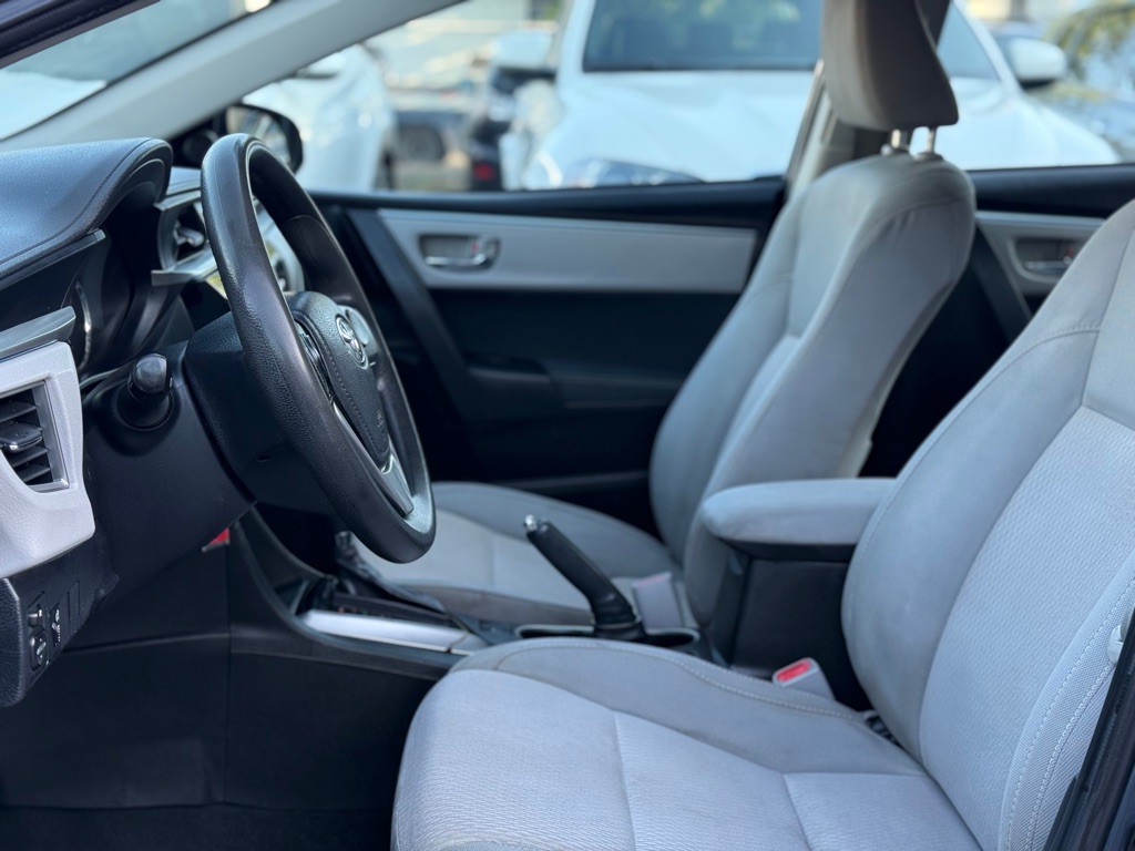 2014 Toyota Corolla Image 8