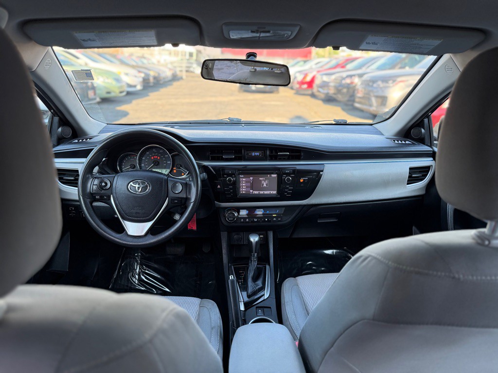 2014 Toyota Corolla Image 11