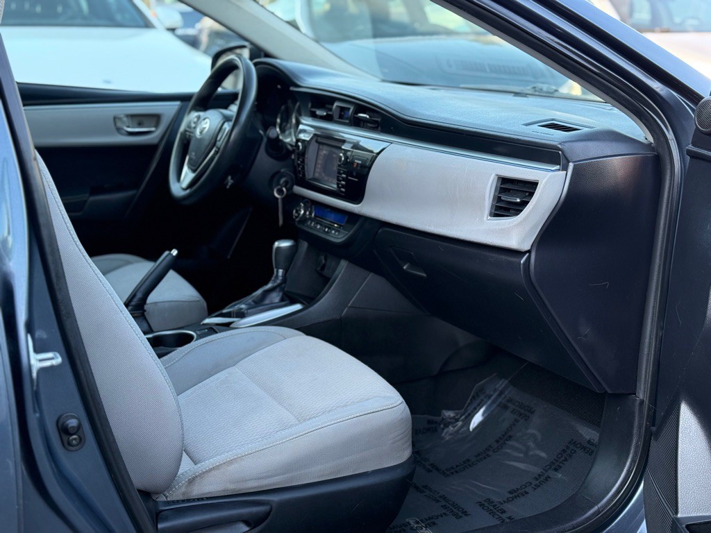 2014 Toyota Corolla Image 13