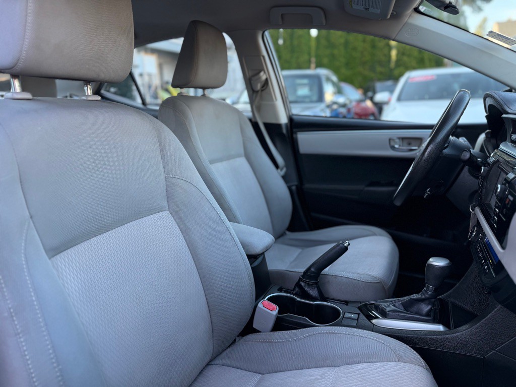 2014 Toyota Corolla Image 14