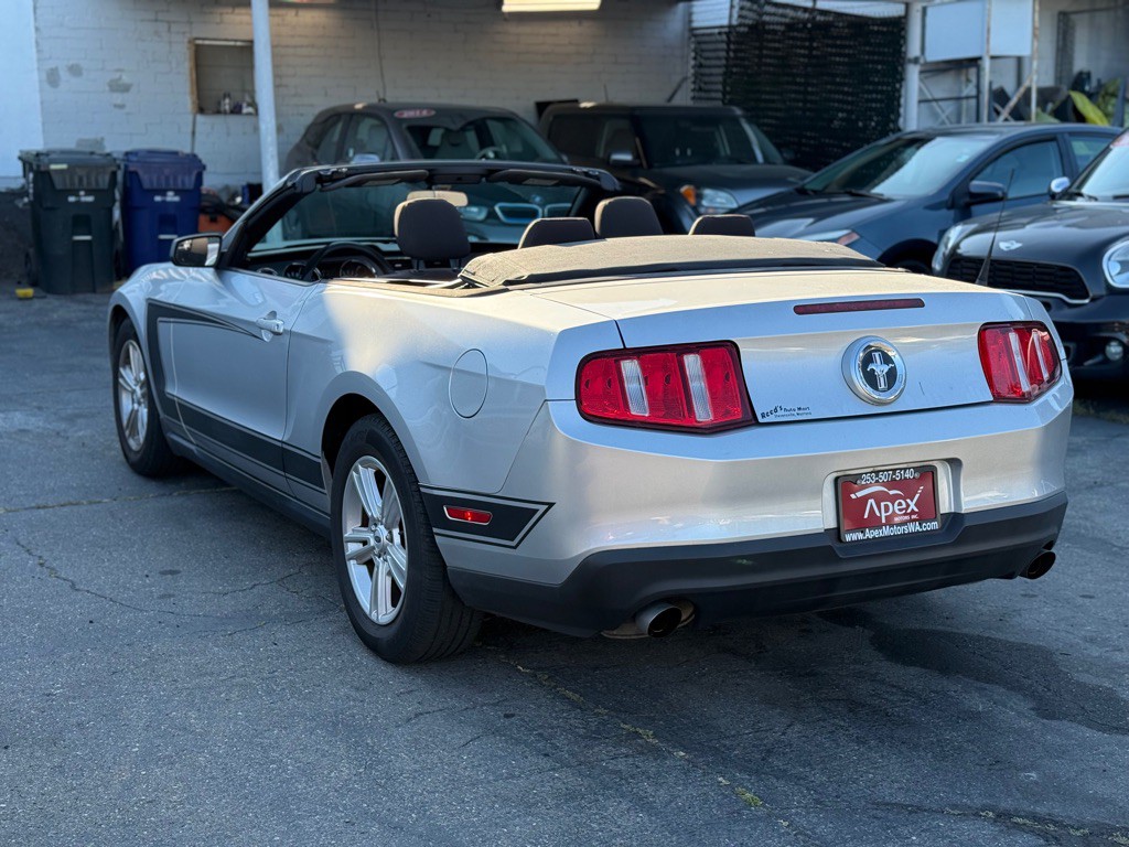 2012 Ford Mustang Image 7