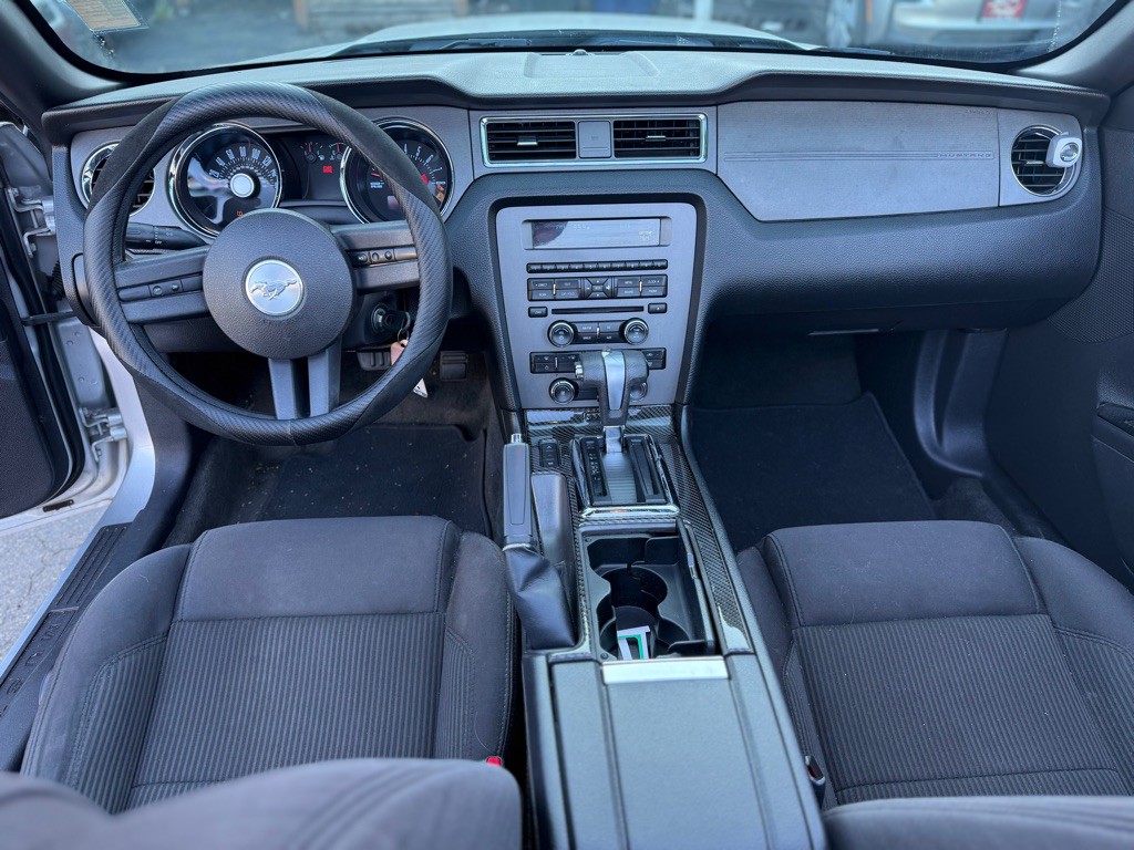 2012 Ford Mustang Image 15